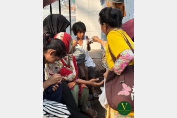 রঙে রাঙা ভালোবাসা
