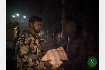 শীতের রাতে একটু উষ্ণতা